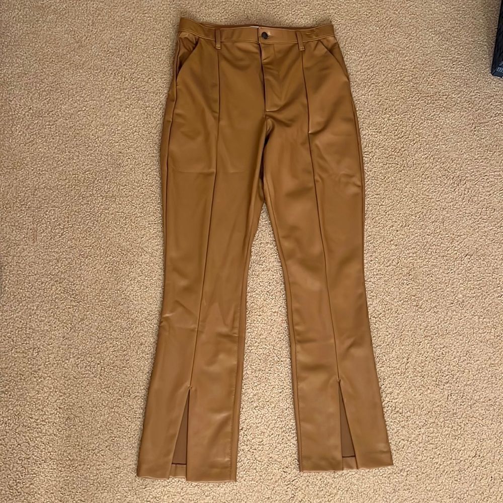 Woman’s Abercrombie Leather Ultra High Rise 12